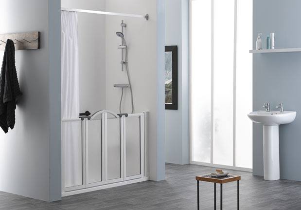 EASA EVOLUTION - a pair of half height bi-folding shower doors enclose an alcove shower